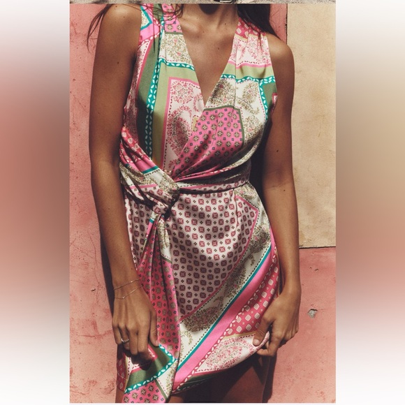 ZARA PATCHWORK PRINT DRESS MINI XS PINK GREEN PATTERNED SILK EFFECT 3253/221 - Picture 3 of 13